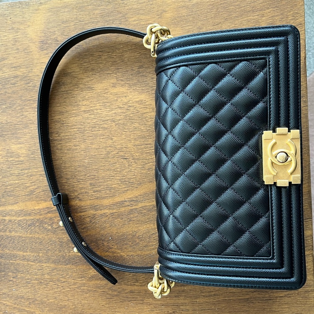 Chanel Medium Boy Bag Black Caviar Leather Gold Hardware - Picture 6 of 15